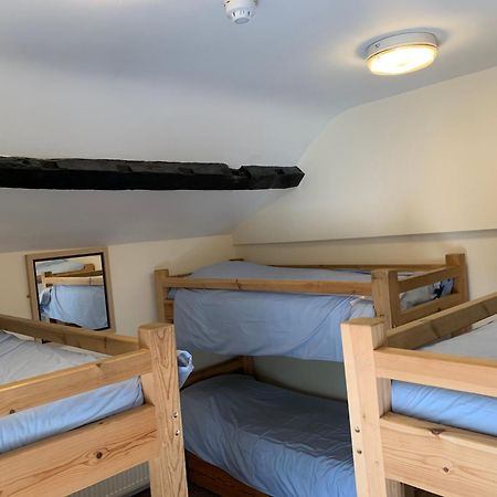 River Wye Hostel Glasbury Bagian luar foto
